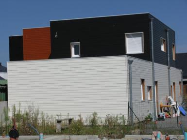Photo supplémentaire Maison individuelle à étage avec bardage couleur, en permis groupé